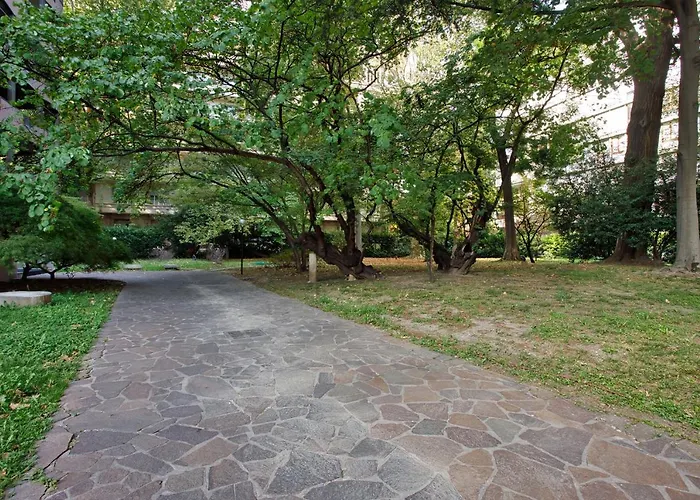 Joivy Vibrant 2Bed Apt With Balcony