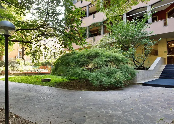 Joivy Vibrant 2Bed Apt With Balcony